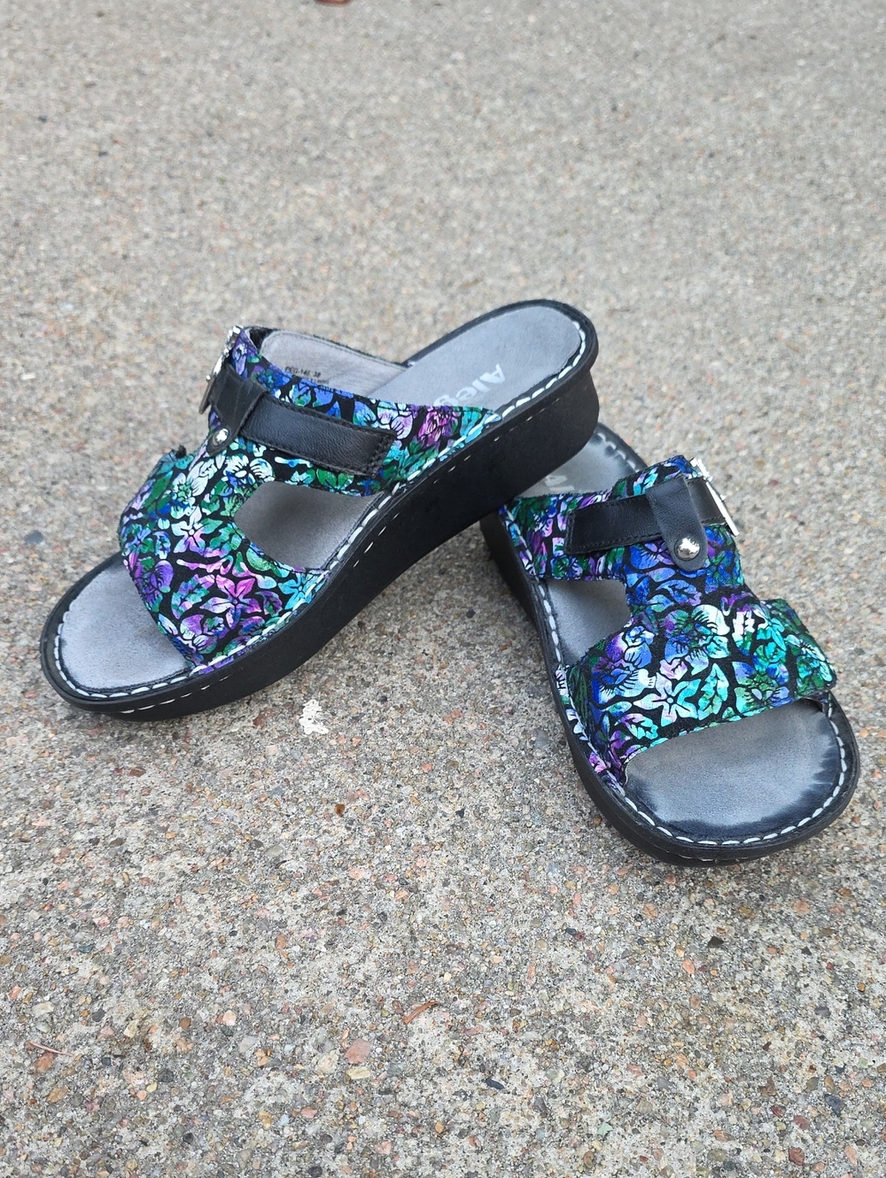 Alegria Peggy Leather Hibiscus Floral Print Sandals Size 38